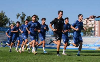 Moñino, corrent amb els jugadors | CES